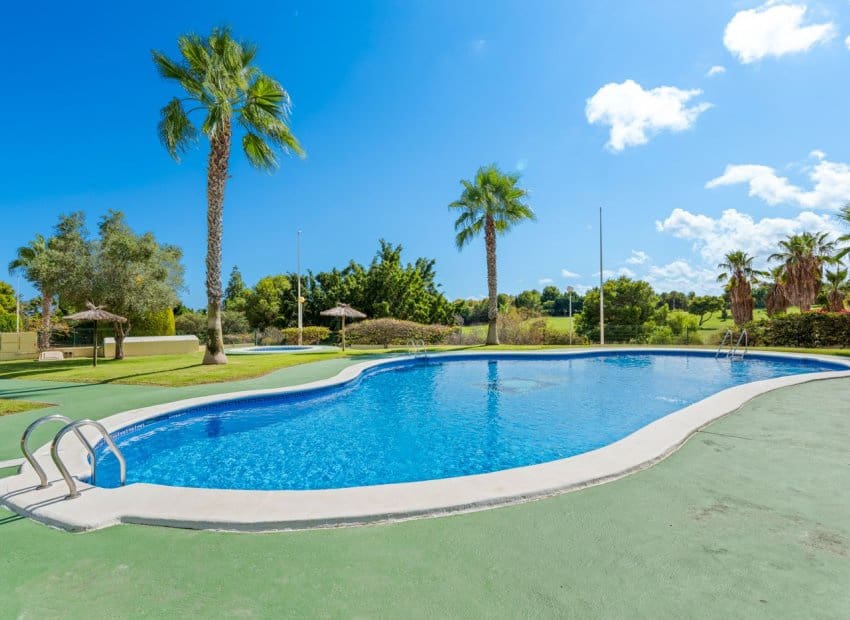 2 bedroom Penthouse for sale in Orihuela Costa with pool - € 279,000 (Ref: 9379965)