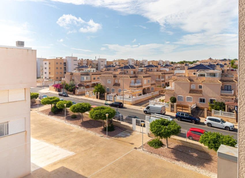 1 quarto Apartamento para venda em Orihuela Costa com piscina - 149 000 € (Ref: 9379966)