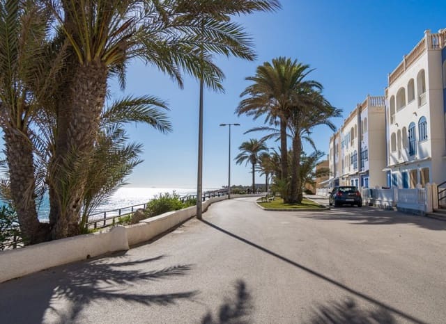 2 bedroom Beach Apartment for sale in Mil Palmeras, Orihuela with pool - € 365,000 (Ref: 9379967)
