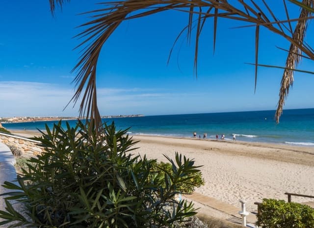 2 bedroom Beach Apartment for sale in Mil Palmeras, Orihuela with pool - € 365,000 (Ref: 9379967)