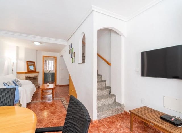 3 slaapkamer Huis te koop in Playa Flamenca, Orihuela met zwembad - € 169.000 (Ref: 9379968)