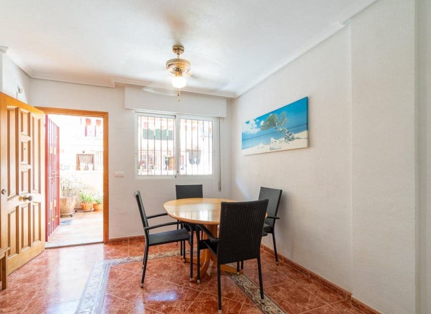 3 camera da letto Casa in vendita in Playa Flamenca con piscina - 169.000 € (Rif: 9379968)