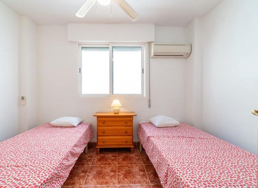 3 camera da letto Casa in vendita in Playa Flamenca con piscina - 169.000 € (Rif: 9379968)