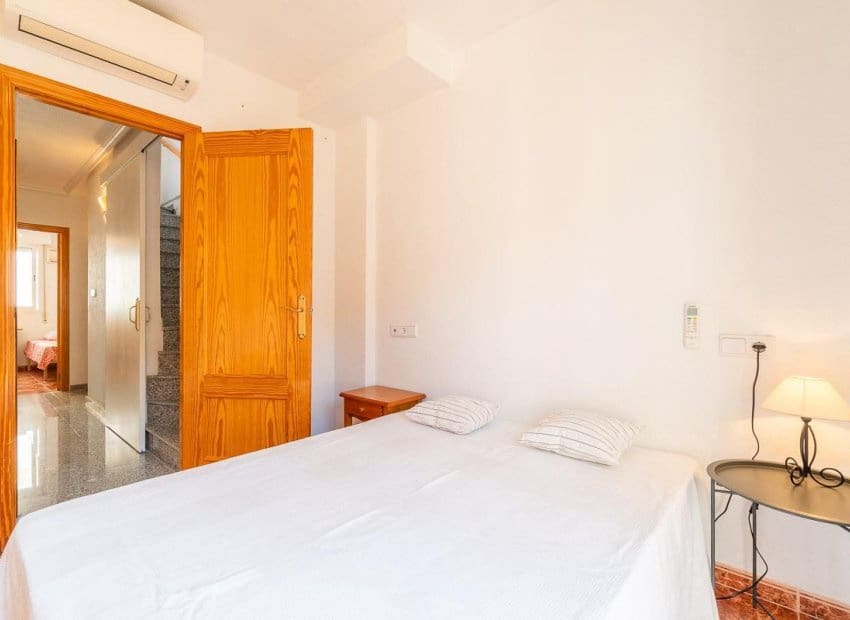 3 camera da letto Casa in vendita in Playa Flamenca con piscina - 169.000 € (Rif: 9379968)