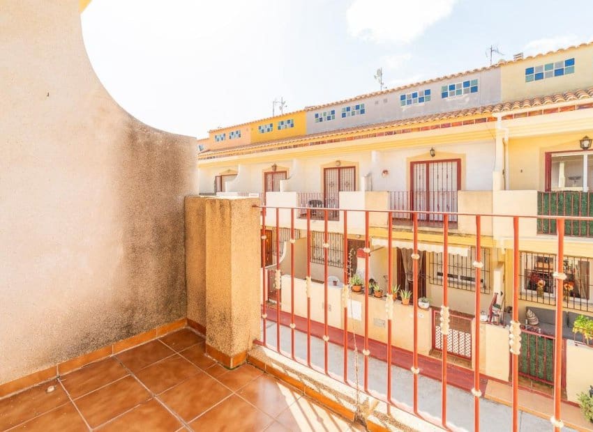 3 camera da letto Casa in vendita in Playa Flamenca con piscina - 169.000 € (Rif: 9379968)