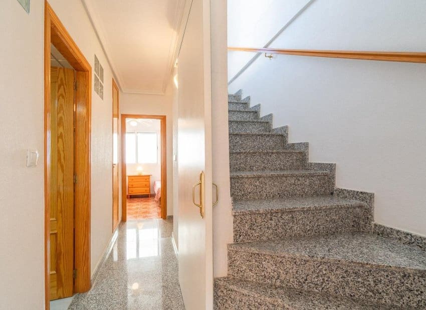 3 camera da letto Casa in vendita in Playa Flamenca con piscina - 169.000 € (Rif: 9379968)