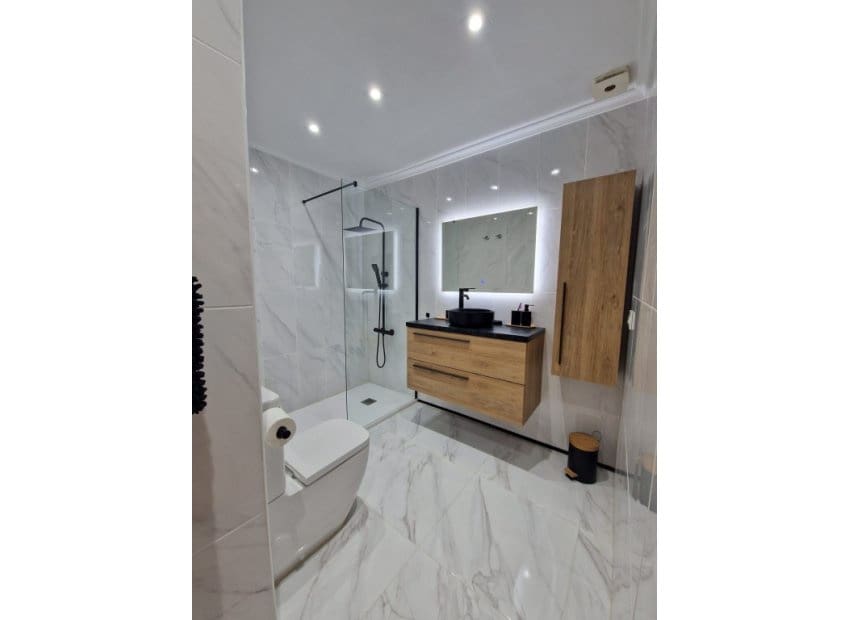 3 bedroom Townhouse for sale in Playa Flamenca with pool - € 297,000 (Ref: 9379971)