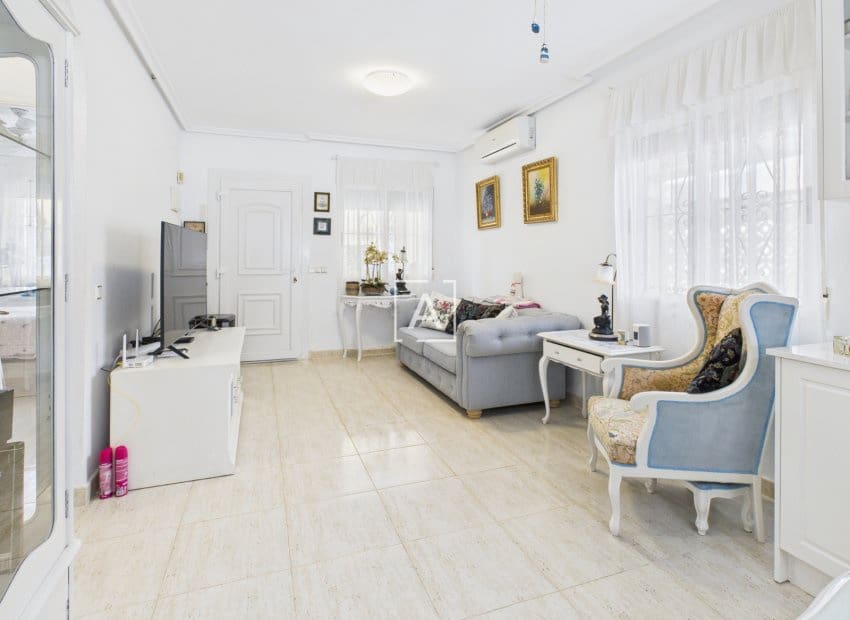 2 bedroom Apartment for sale in Pinar de Campoverde - € 192,000 (Ref: 9380098)