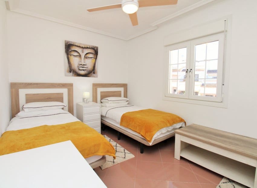 3 soveværelse Semi-Rækkehus til salg i Los Dolses med swimmingpool - € 375.000 (Ref: 9386390)