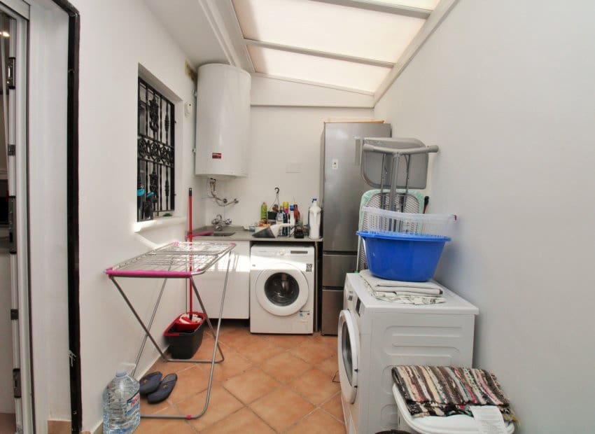 3 soveværelse Semi-Rækkehus til salg i Los Dolses med swimmingpool - € 375.000 (Ref: 9386390)