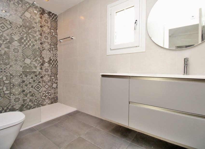 3 soveværelse Semi-Rækkehus til salg i Los Dolses med swimmingpool - € 375.000 (Ref: 9386390)