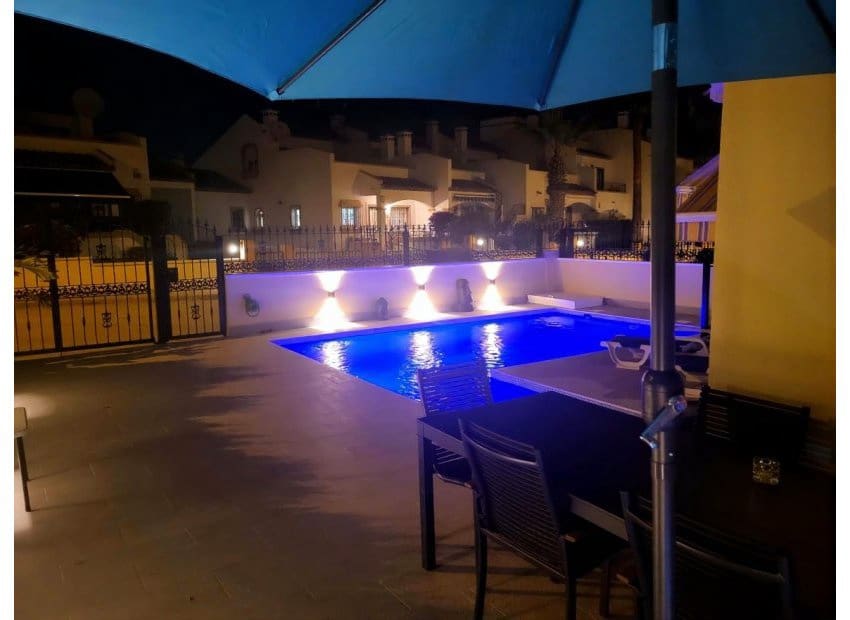 3 soveværelse Semi-Rækkehus til salg i Los Dolses med swimmingpool - € 375.000 (Ref: 9386390)