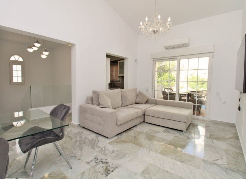 3 slaapkamer Villa te koop in Las Ramblas Golf met zwembad - € 499.000 (Ref: 9386597)