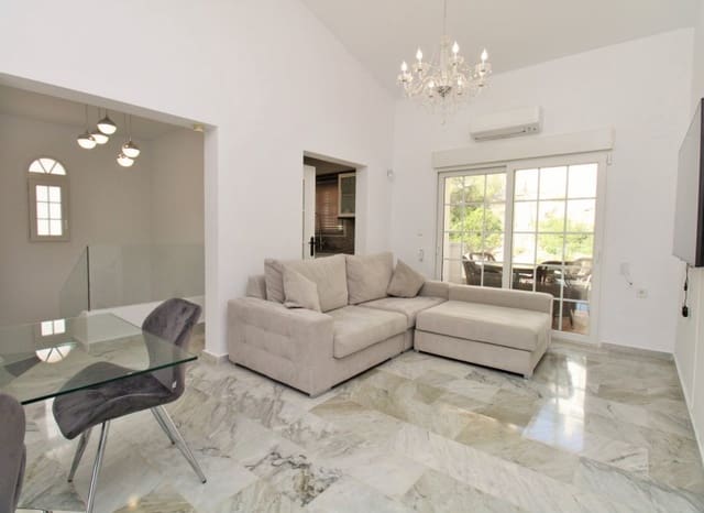 3 slaapkamer Villa te koop in Las Ramblas Golf, Orihuela met zwembad - € 499.000 (Ref: 9386597)