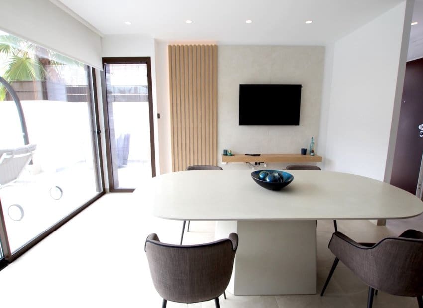 3 makuuhuone Paritalo myytävänä paikassa Algorfa mukana uima-altaan - 485 000 € (Ref: 9386600)