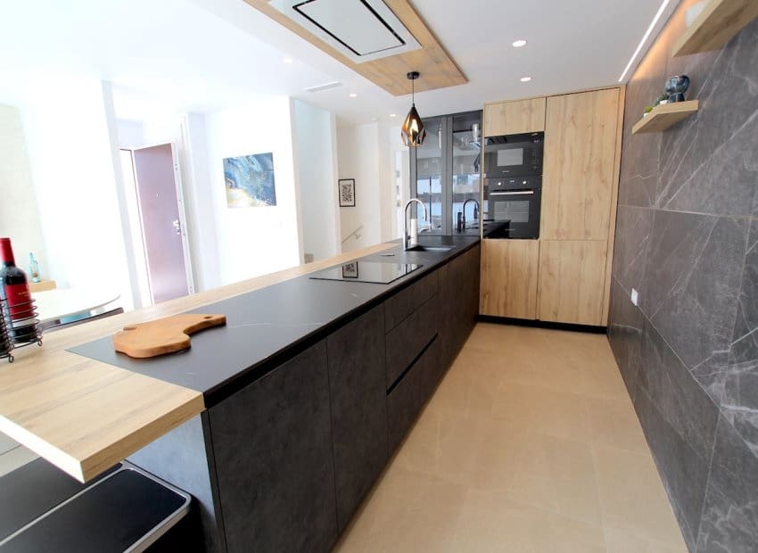 3 makuuhuone Paritalo myytävänä paikassa Algorfa mukana uima-altaan - 485 000 € (Ref: 9386600)