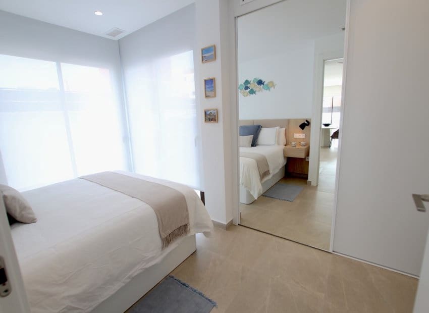 3 makuuhuone Paritalo myytävänä paikassa Algorfa mukana uima-altaan - 485 000 € (Ref: 9386600)