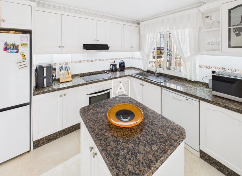 3 chambre Villa/Maison à vendre à Pinar de Campoverde avec piscine - 397 500 € (Ref: 9386606)