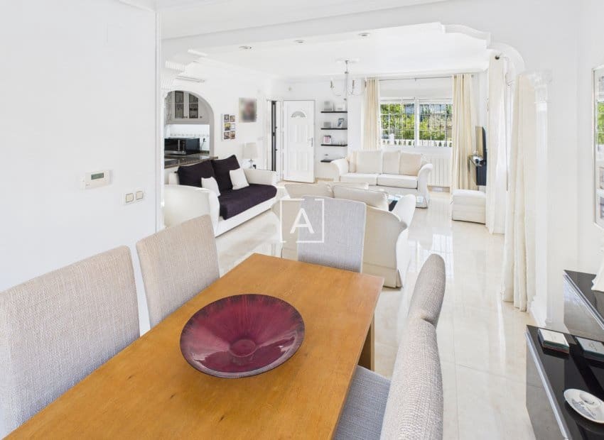 3 chambre Villa/Maison à vendre à Pinar de Campoverde avec piscine - 397 500 € (Ref: 9386606)