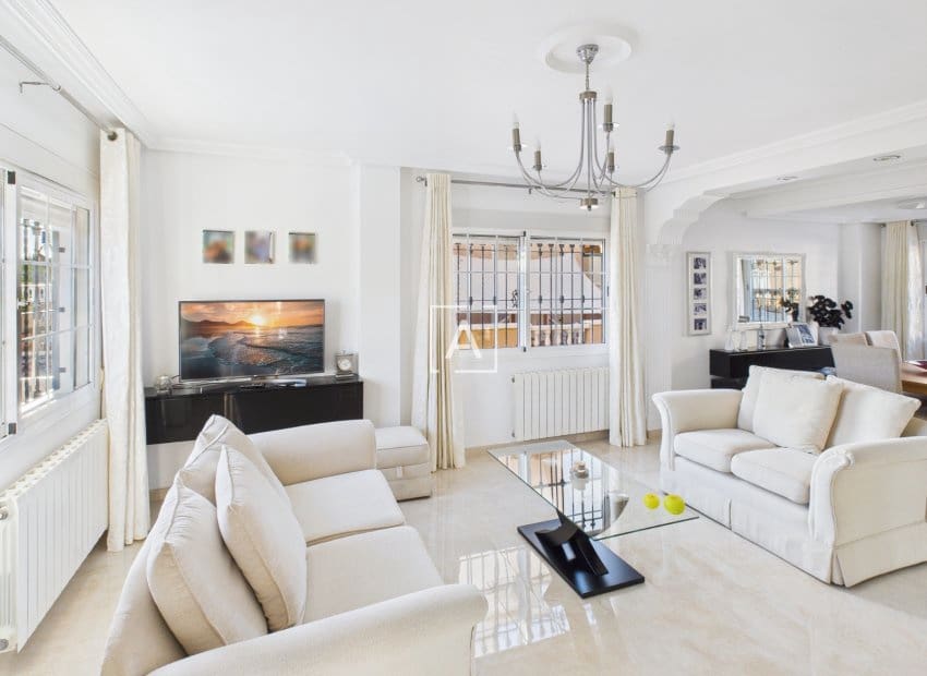 3 chambre Villa/Maison à vendre à Pinar de Campoverde avec piscine - 397 500 € (Ref: 9386606)