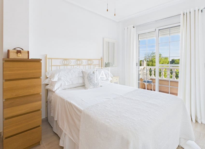 3 chambre Villa/Maison à vendre à Pinar de Campoverde avec piscine - 397 500 € (Ref: 9386606)