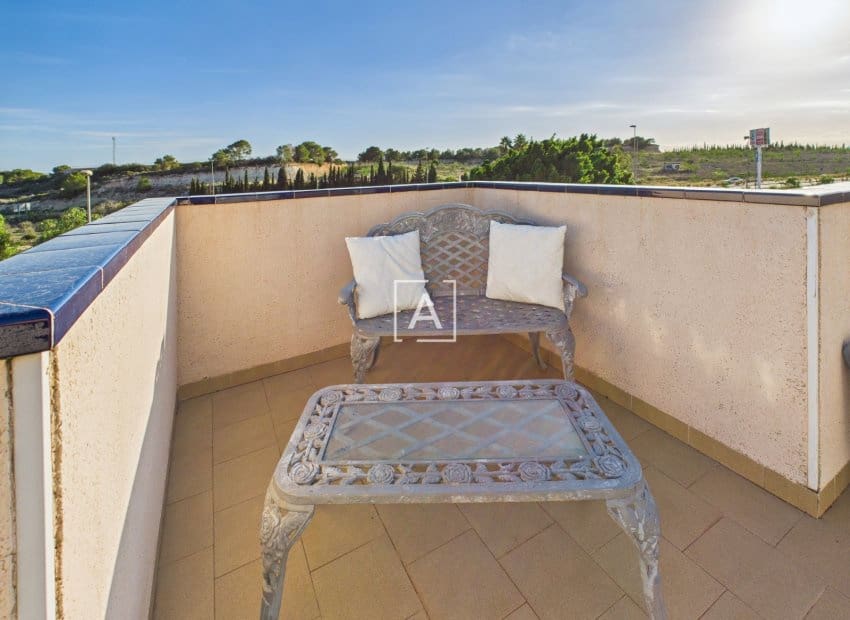 3 chambre Villa/Maison à vendre à Pinar de Campoverde avec piscine - 397 500 € (Ref: 9386606)