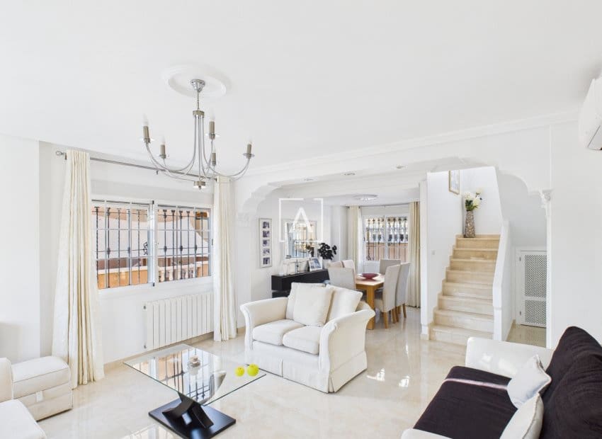 3 chambre Villa/Maison à vendre à Pinar de Campoverde avec piscine - 397 500 € (Ref: 9386606)