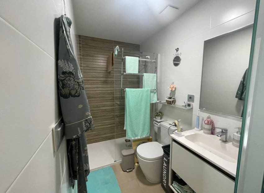 2 soveværelse Lejlighed til salg i Vistabella med swimmingpool - € 295.000 (Ref: 9386607)