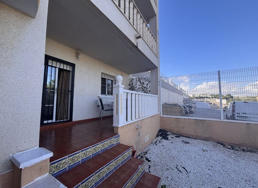 2 bedroom Apartment for sale in Orihuela Costa with pool - € 139,950 (Ref: 9388816)