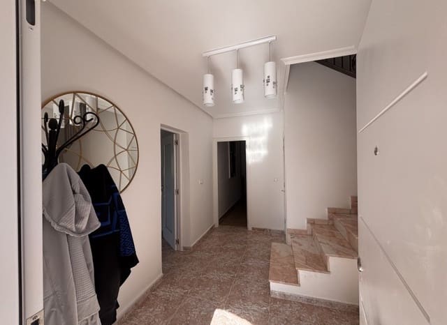 5 Zimmer Villa zu verkaufen in Benijófar mit Pool - 650.000 € (Ref: 9388820)