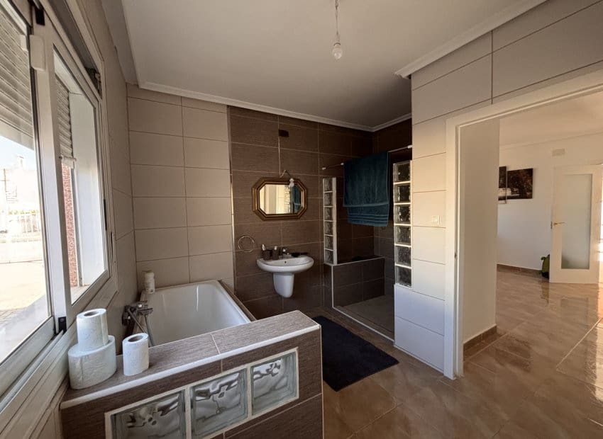 5 soveværelse Villa til salg i Benijofar med swimmingpool - € 650.000 (Ref: 9388820)