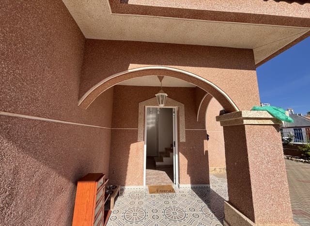 5 Zimmer Villa zu verkaufen in Benijófar mit Pool - 650.000 € (Ref: 9388820)