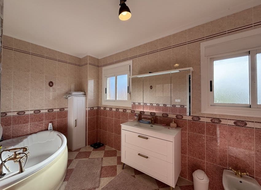 5 soveværelse Villa til salg i Benijofar med swimmingpool - € 650.000 (Ref: 9388820)