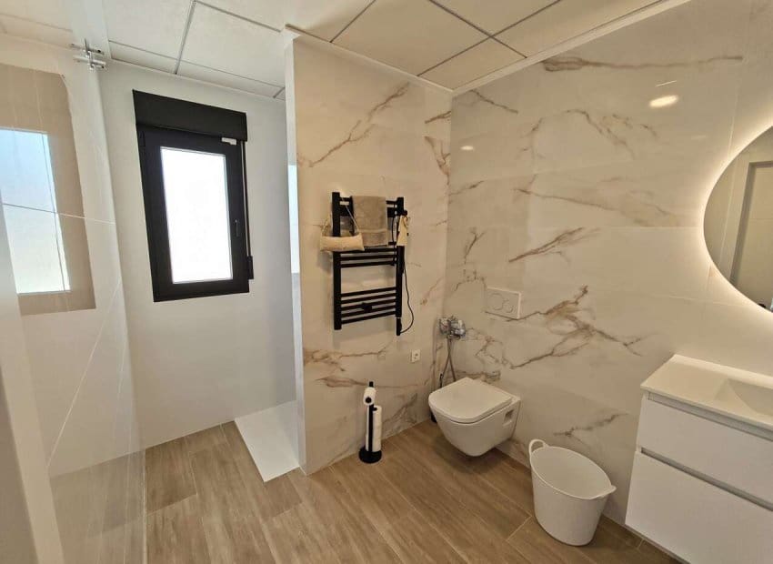 4 bedroom Villa for sale in Pinoso with pool - € 549,995 (Ref: 9388823)