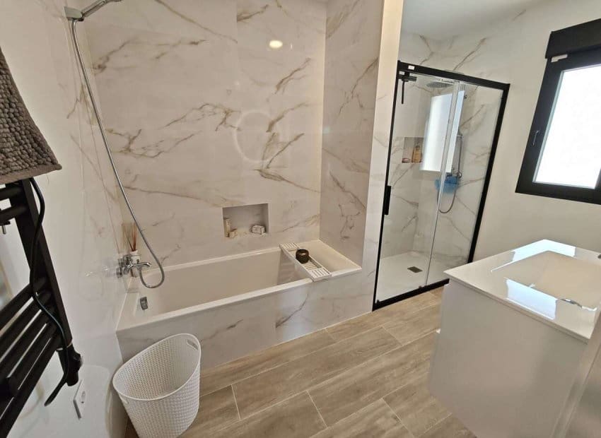 4 bedroom Villa for sale in Pinoso with pool - € 549,995 (Ref: 9388823)