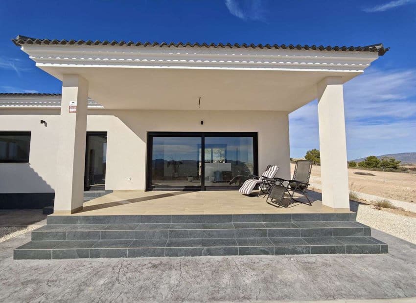 4 bedroom Villa for sale in Pinoso with pool - € 549,995 (Ref: 9388823)