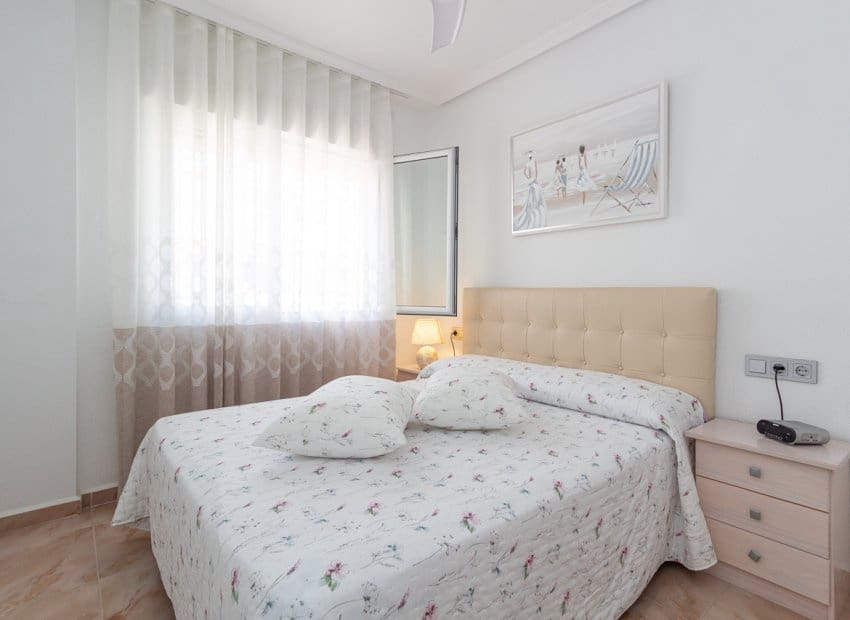 3 soverom Kjedet enebolig til salgs i La Zenia med svømmebasseng - € 312 000 (Ref: 9388825)