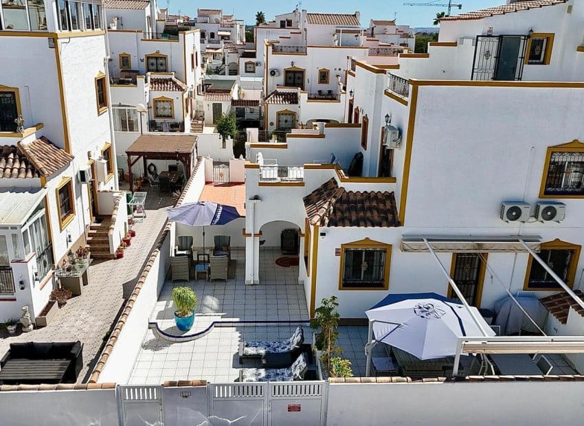 3 sypialnia Apartament na sprzedaż w Entre Naranjos z basenem - 199 900 € (Ref: 9394328)