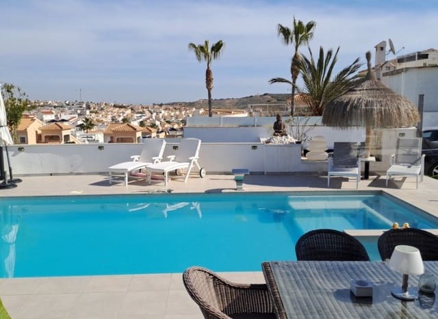 6 makuuhuone Huvila myytävänä paikassa Ciudad Quesada, Rojales mukana uima-altaan - 685 000 € (Ref: 9394329)