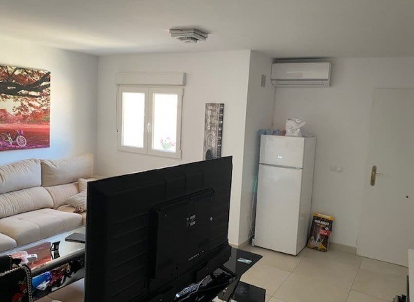 6 makuuhuone Huvila myytävänä paikassa Ciudad Quesada mukana uima-altaan - 685 000 € (Ref: 9394329)