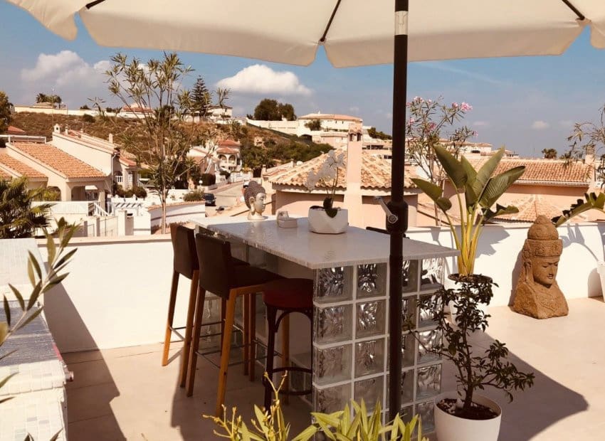 6 makuuhuone Huvila myytävänä paikassa Ciudad Quesada mukana uima-altaan - 685 000 € (Ref: 9394329)