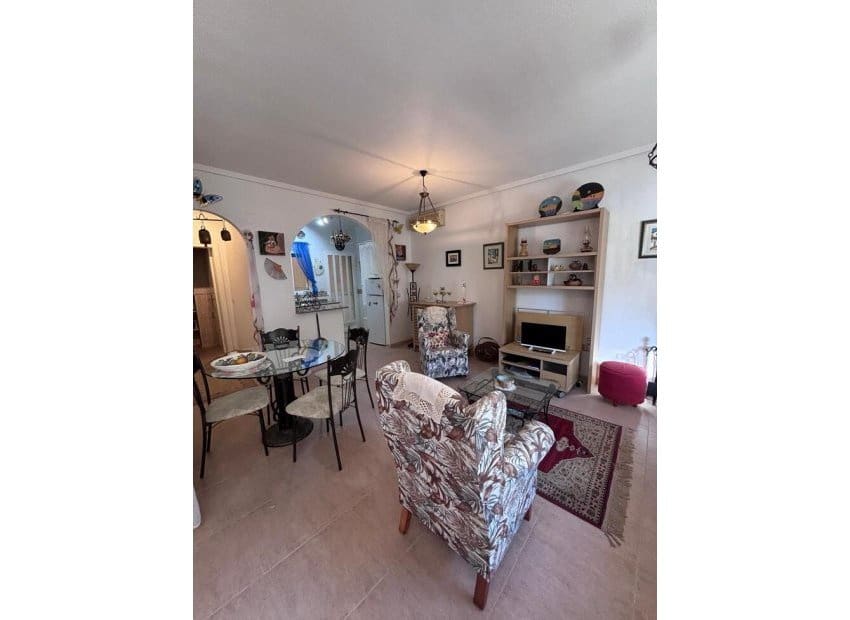 2 soverom Hus til salgs i Villamartin med svømmebasseng - € 164 950 (Ref: 9394330)