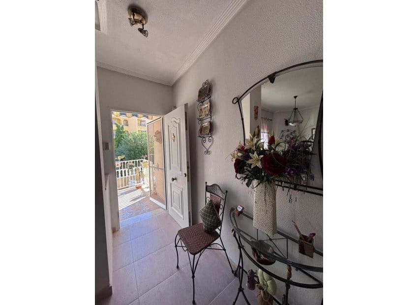 2 soverom Hus til salgs i Villamartin med svømmebasseng - € 164 950 (Ref: 9394330)