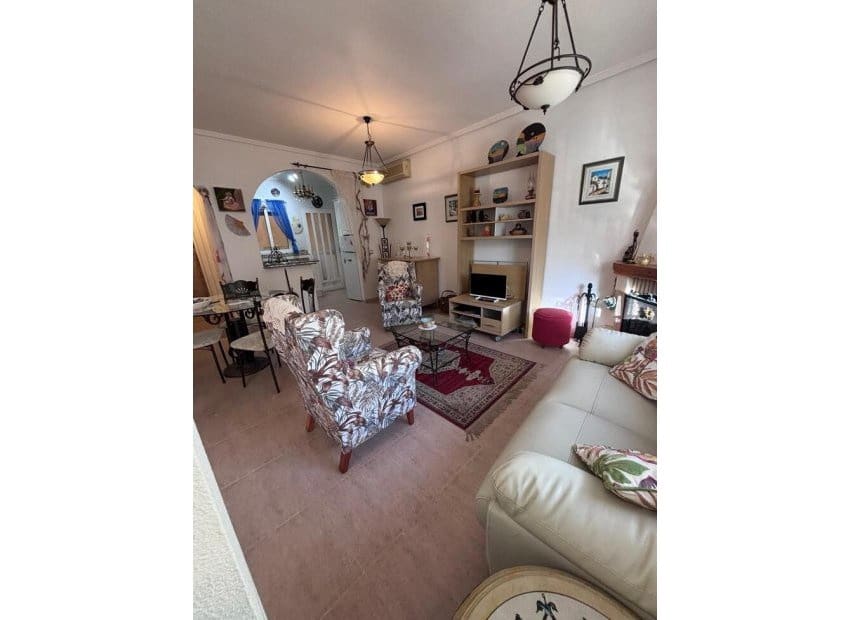 2 soverom Hus til salgs i Villamartin med svømmebasseng - € 164 950 (Ref: 9394330)