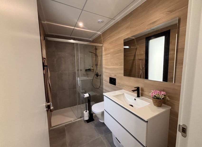 2 sovrum Villa till salu i Villamartin med pool - 434 950 € (Ref: 9394331)