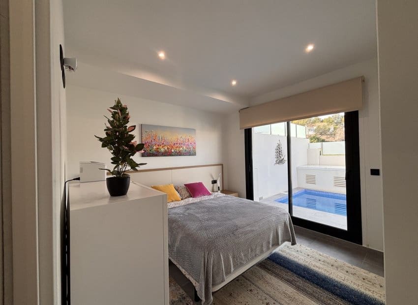 2 sovrum Villa till salu i Villamartin med pool - 434 950 € (Ref: 9394331)