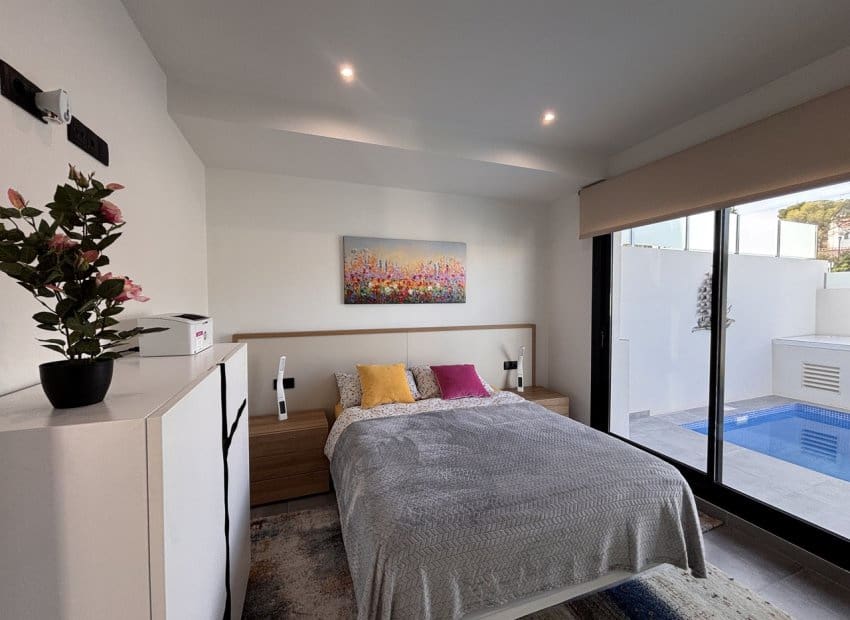 2 sovrum Villa till salu i Villamartin med pool - 434 950 € (Ref: 9394331)