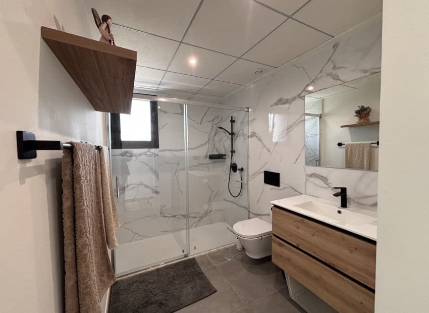 2 sovrum Villa till salu i Villamartin med pool - 434 950 € (Ref: 9394331)