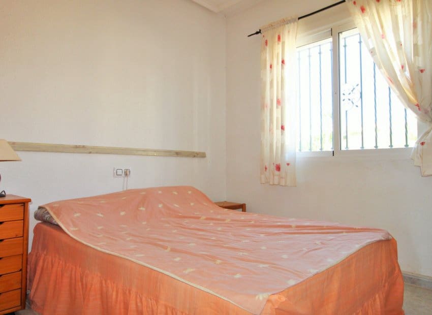 3 Zimmer Haus zu verkaufen in Villamartin mit Pool - 249.990 € (Ref: 9394333)