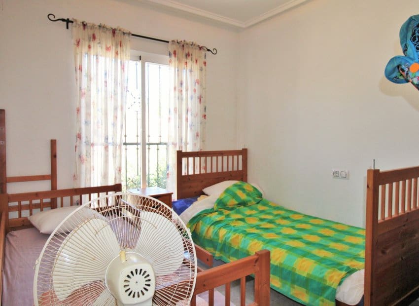 3 Zimmer Haus zu verkaufen in Villamartin mit Pool - 249.990 € (Ref: 9394333)